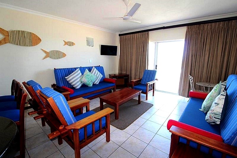 Santana 905 - Self Catering Holiday Accommodation in Margate - Sleeps 6