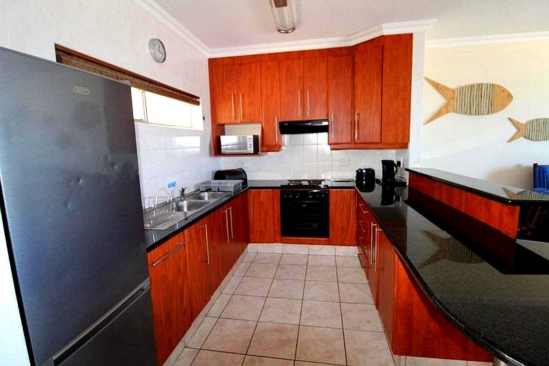 Santana 905 - Self Catering Holiday Accommodation in Margate - Sleeps 6
