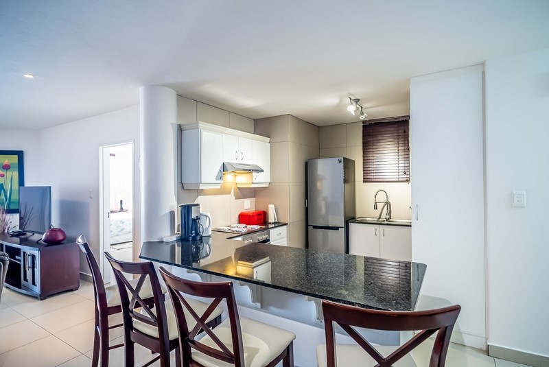 Santorini 304 A - Self Catering Holiday Accommodation Margate - Sleeps 6 - From R1200.00 Per Night/Per Unit