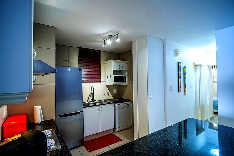 Santorini 304 A - Self Catering Holiday Accommodation Margate - Sleeps 6 - From R1200.00 Per Night/Per Unit