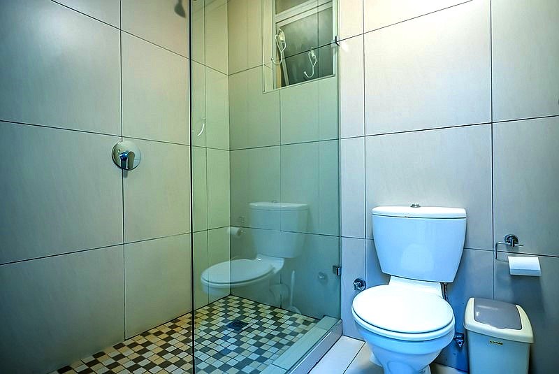 Santorini 304 A - Self Catering Holiday Accommodation Margate - Sleeps 6 - From R1200.00 Per Night/Per Unit