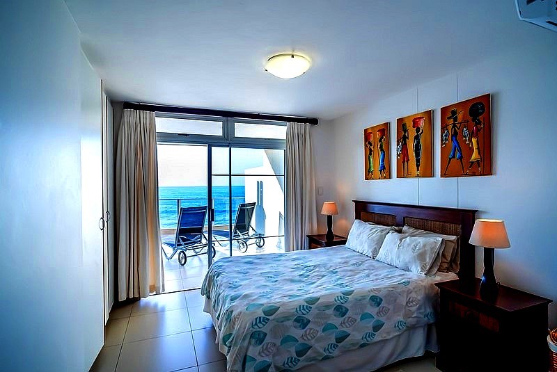 Santorini 304 A - Self Catering Holiday Accommodation Margate - Sleeps 6 - From R1200.00 Per Night/Per Unit