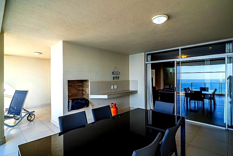 Santorini 304 A - Self Catering Holiday Accommodation Margate - Sleeps 6 - From R1200.00 Per Night/Per Unit