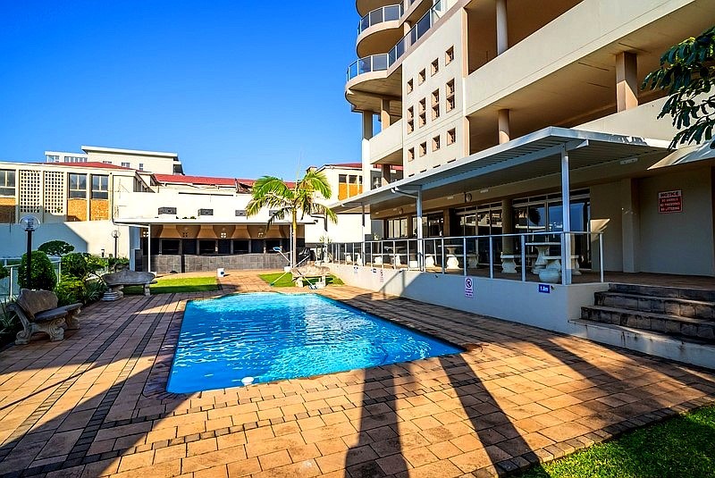 Santorini 304 A - Self Catering Holiday Accommodation Margate - Sleeps 6 - From R1200.00 Per Night/Per Unit